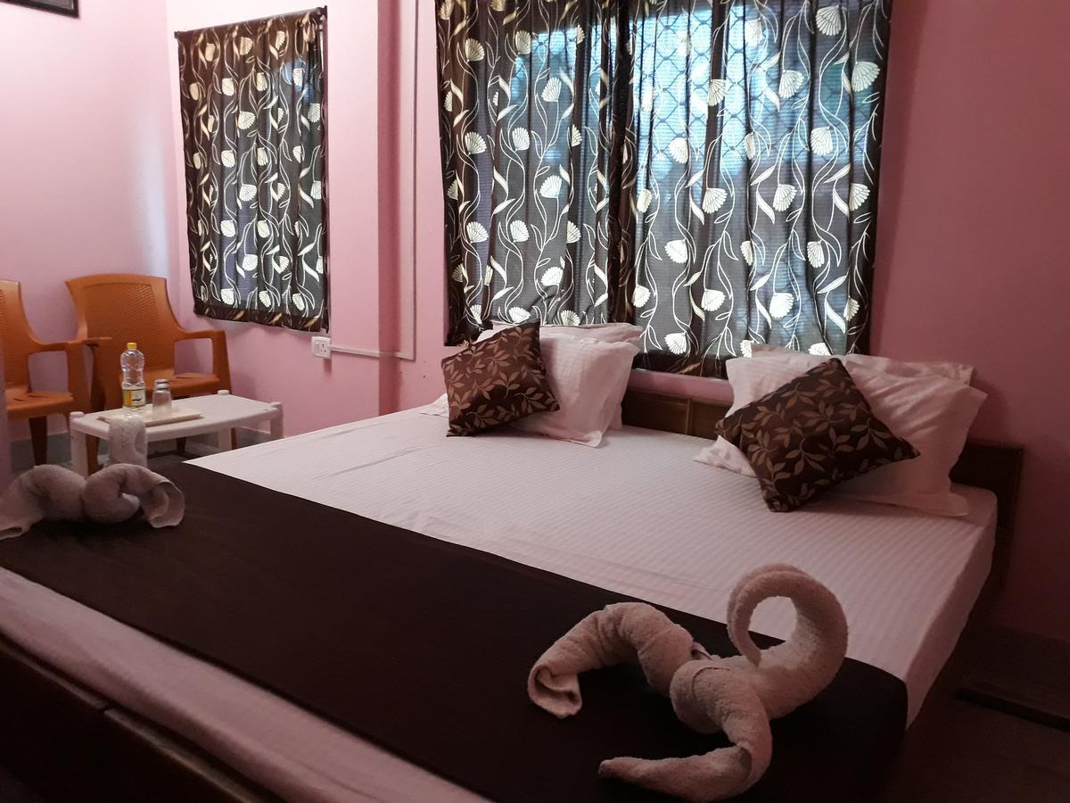 Hotel Gunjan Пури Экстерьер фото