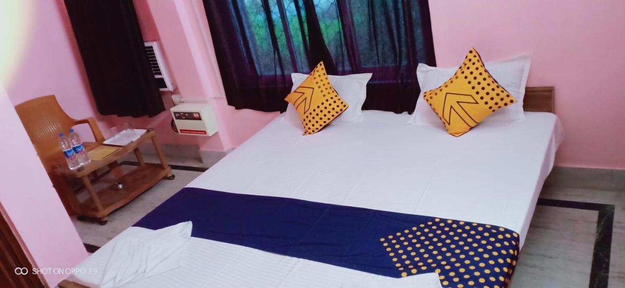 Hotel Gunjan Пури Экстерьер фото