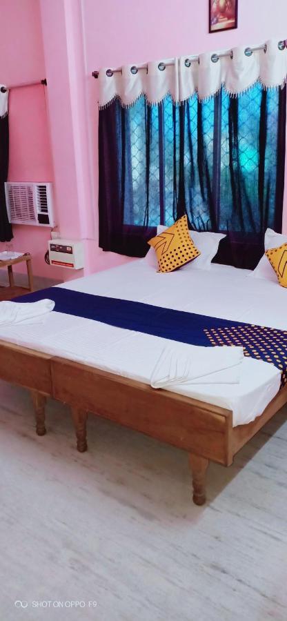 Hotel Gunjan Пури Экстерьер фото