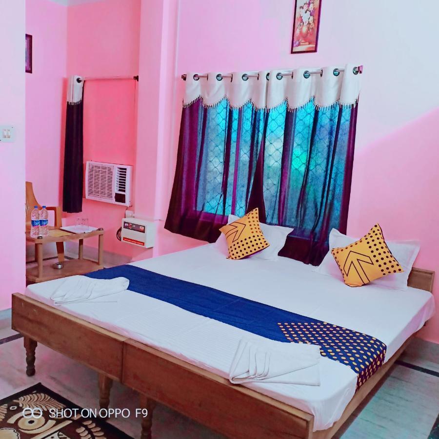 Hotel Gunjan Пури Экстерьер фото